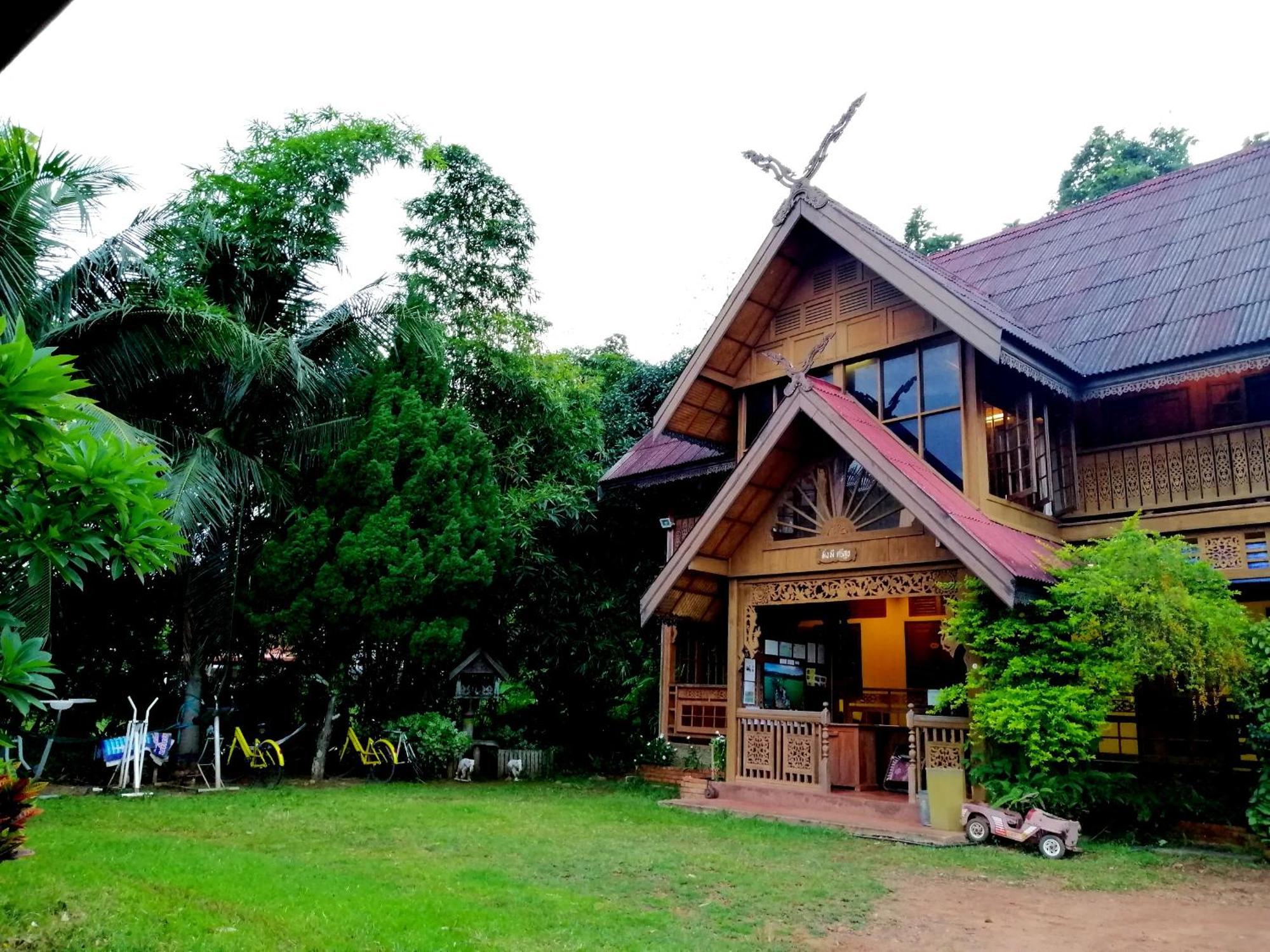 Crossroads House Hotel Mae Hong Son Exterior foto