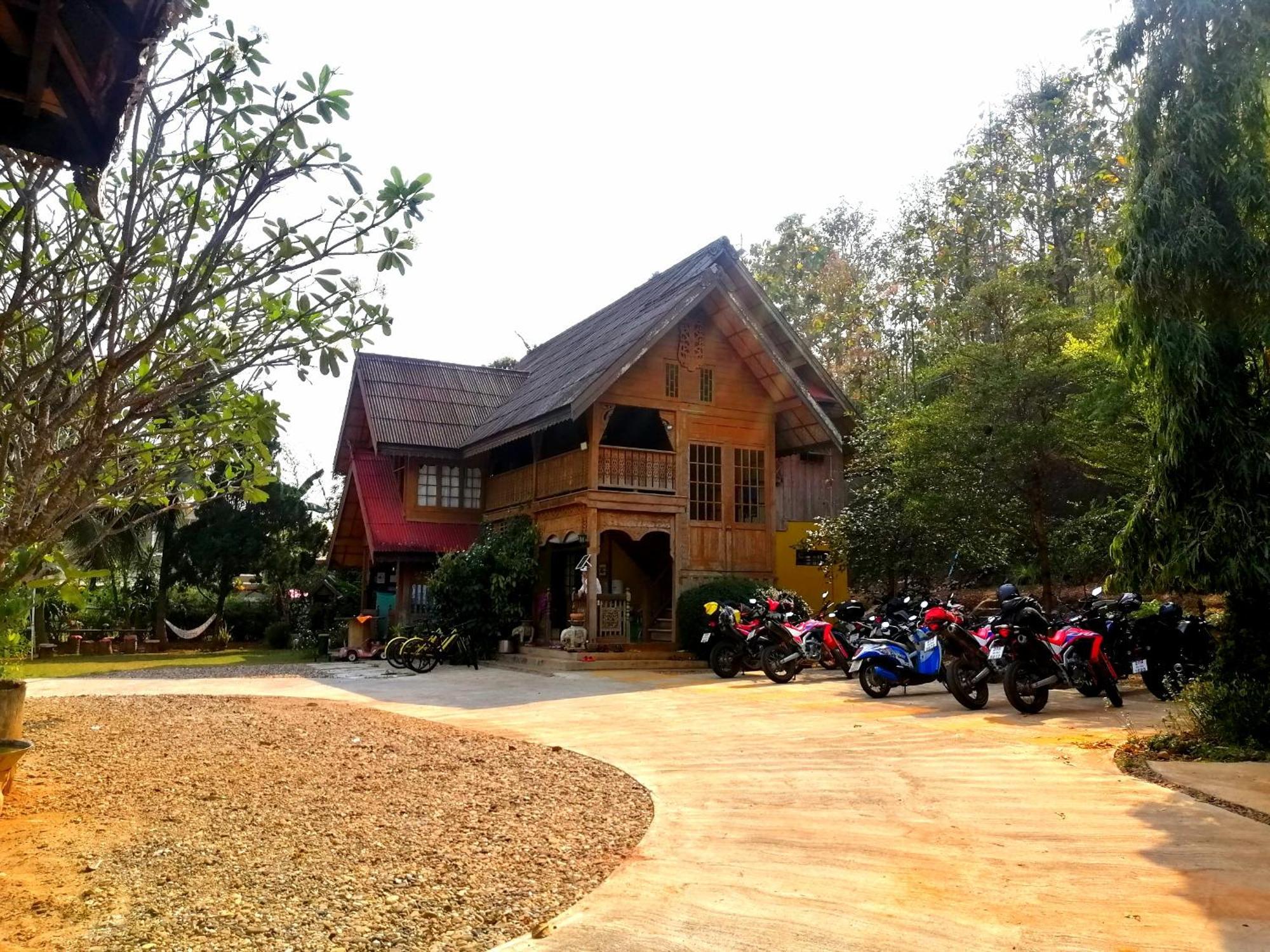 Crossroads House Hotel Mae Hong Son Exterior foto