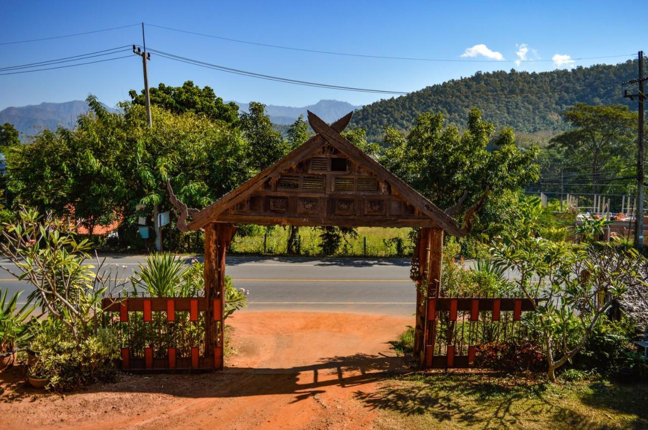 Crossroads House Hotel Mae Hong Son Exterior foto